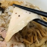 53'sNoodle - 背油ブラックの鶏胸肉チャーシュー
