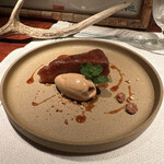 ラ シャッス - ❺タルト・タタン、シナモンのアイスクリーム。