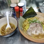 覆麺 智 - 