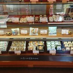 ふくべ菓子舗 - ショーケースの商品