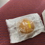 信州里の菓工房 - 栗あんぱん　半分ずつ頂きましょう^_^