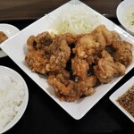 東京餃子軒 - メガ油淋鶏
