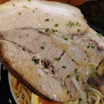 俺の中華たなか家 - 重たくてリフト⤴️出来ないチャーシュー(@_@)(笑)