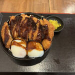 かつ丼吉兵衛 - ソースかつ丼てんこ盛り玉子2個