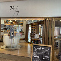 24/7 restaurant -  24/7 restaurant -