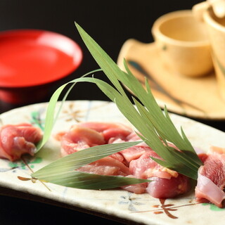 Enjoy local chicken sashimi◆