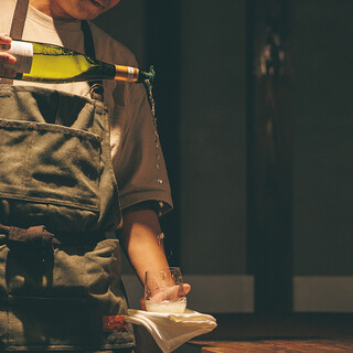 ワインペアリングを中心に常時約40種の厳選ドリンクを取り揃え