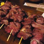 豚小家 - はつ塩若焼き＠80円　デカイのに80円