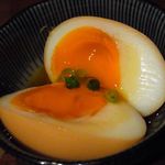 豚小家 - お通しのゆで玉子