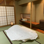 料亭旅館 竹千代 - 食前の間にお布団