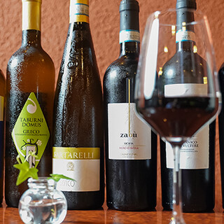 We recommend enjoying a variety of carefully selected Italian wines with your food.