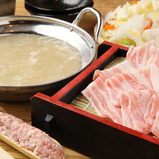 Prepare noodles to finish off your shabu shabu! Enjoy the taste of the soup♪