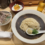 饗 くろ喜 - 季節のそば「鮪のつけそば 春よ恋新麦麺」1400円＋「自家製からすみ飯」500円