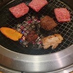 焼肉 赤牛 - 