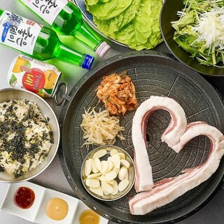 LOVEが止まらない♥絶品極厚サムギョ食べ放題あります！