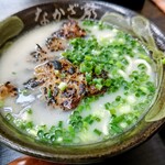 沖縄そば なかざ家 - ソーキの炙った食感が何とも言えない美味しさ( *´艸)