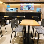 McDonald's - シックな店内❤︎