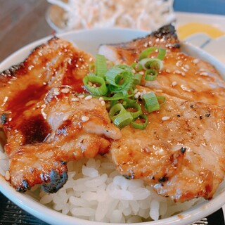 とかち豚丼 夢の蔵_1