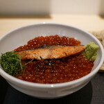 手打蕎麦 フジサン 福舞製麺所 - 料理写真:自家製いくら醤油漬と焼鮭の親子丼