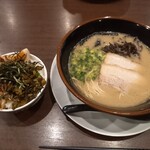 Nidaime Hakushin - 焼豚丼、博多ラーメン