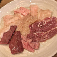 炭火焼肉ホルモン うしごろ 中目黒店 - 