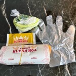 Banh Mi Huynh Hoa - 野菜は別でお絞り、手袋付き