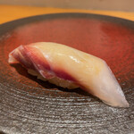 鮨 令歩 - （カウンター）おまかせ 19000円
      握り シブダイ