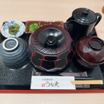 Taishuu Unagi No Mise Unadai - ひつまぶし特上 2500円
                        （お吸い物、漬物付き）
                        ご飯増し +100円