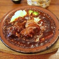 VELVET VIRGO - 和牛バラ肉のビーフシチュー(3,000円)
                    グラスワイン(赤 430円)