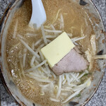 ラーメン 八龍 - みそバターラーメン