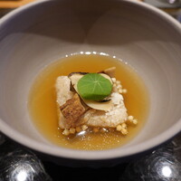 HANROK - 揚げ蕎麦がきと松茸のスープ