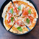 margherita tortilla pizza