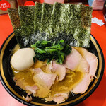 横浜家系総本山 吉村家直系店 ラーメン内田家 - 