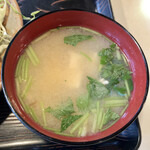 Tonkatsu Yoshie - 味噌汁(三つ葉、ナメコ、豆腐)