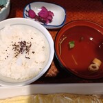 居酒屋鮮道 こんび - ご飯とお吸い物