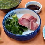 活魚料理 びんび家 - ハマチの刺身