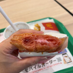 マクドナルド - 左にイチゴジャム  真ん中にイチゴチョコクリーム