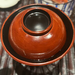 ぬま田 - 黄ニラの赤出し