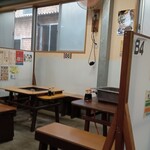 カキの徳栄丸 - 店内