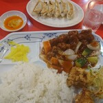 金明飯店 - 酢豚定食と餃子