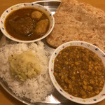 インディアン・レストラン　ロタ - 土曜日バングラ、ポロタ