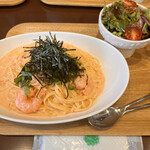 cafe&kitchen ひまわり - ぷりぷり海老と明太クリーム