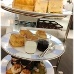 BARNEYS CAFE BY MI CAFETO - 