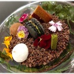 BARNEYS CAFE BY MI CAFETO - 