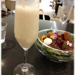 BARNEYS CAFE BY MI CAFETO - 