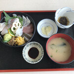港あおしま - 料理写真:海鮮ちらし丼♪