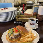 GRILL BURGER CLUB SASA - "限定10食" 【12月のMonthly Burger】  『 彩り冬野菜の味噌バーニャカウダーBurger¥1,150』 ※平日ランチは、ソフトドリンク付