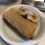 名鉄菜館 - 春巻きとしゅうまい