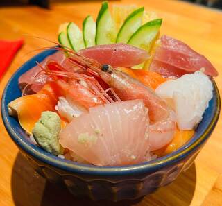 Izakaya Sampo - 海鮮丼！