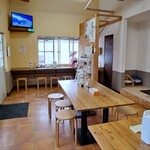 准手打ちな 満福うどん - 店内